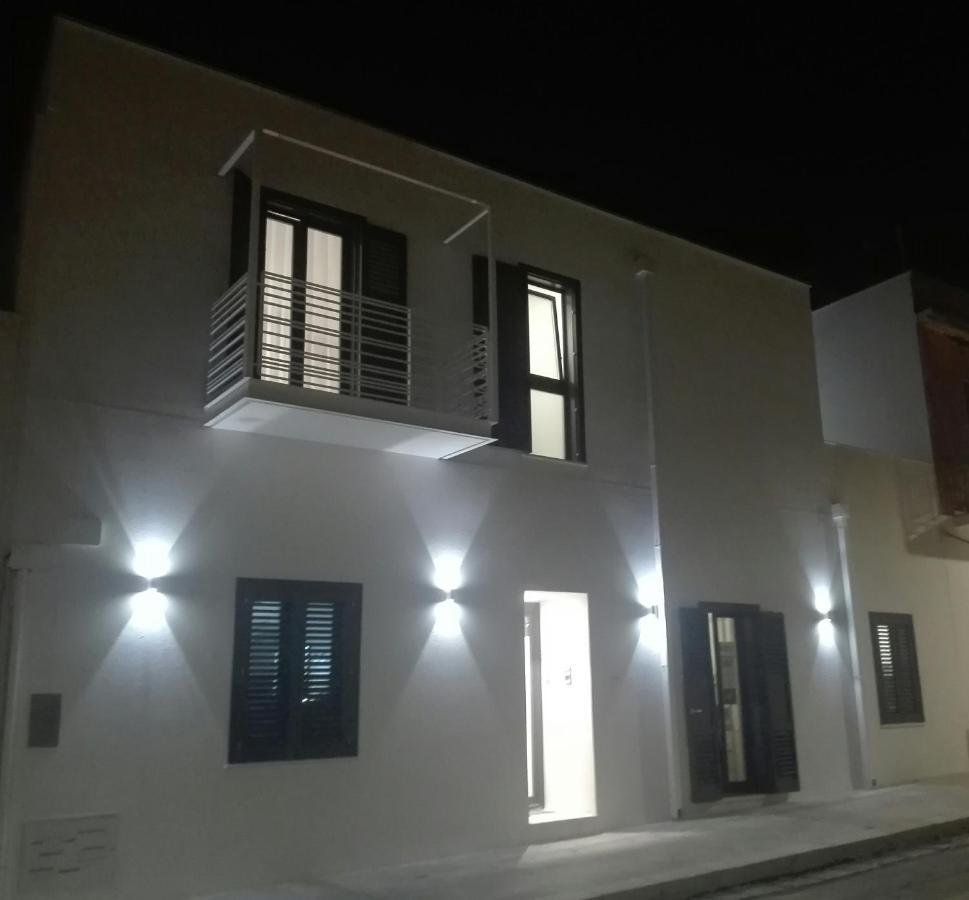 Patio 101 "Exclusive" Bed & Breakfast San Vito Lo Capo Luaran gambar